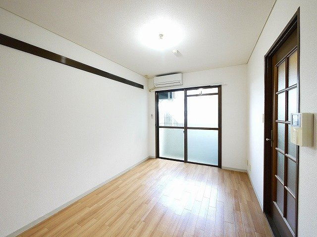 WEST　PADDYの洋室|ゆったりした洋室です