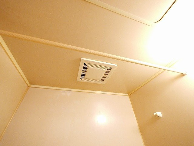 WEST　PADDYの浴室|落ち着いた空間のお風呂です