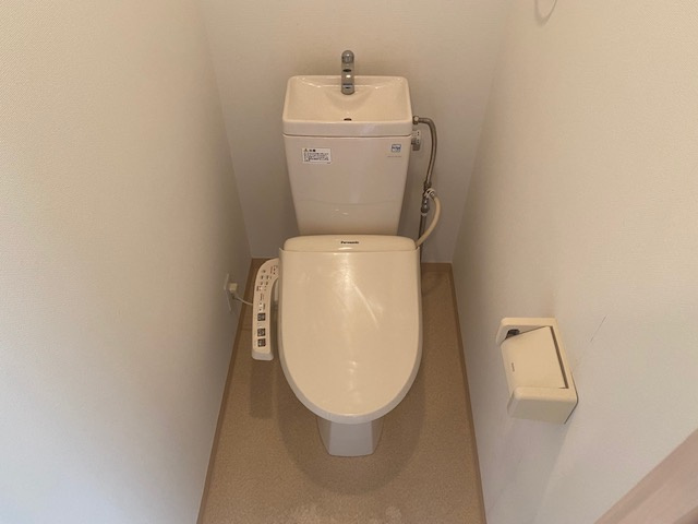 【トイレ】 | キーウエスト三軒茶屋