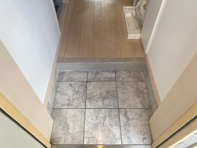 【玄関】 | キーウエスト三軒茶屋