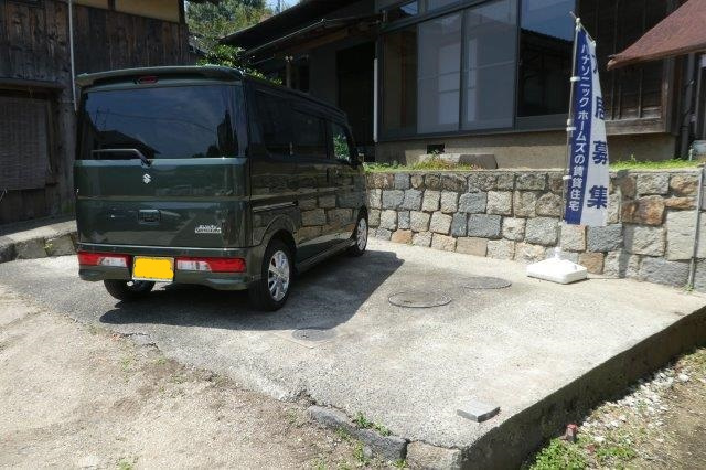 倉敷市松島の一戸建ての駐車場