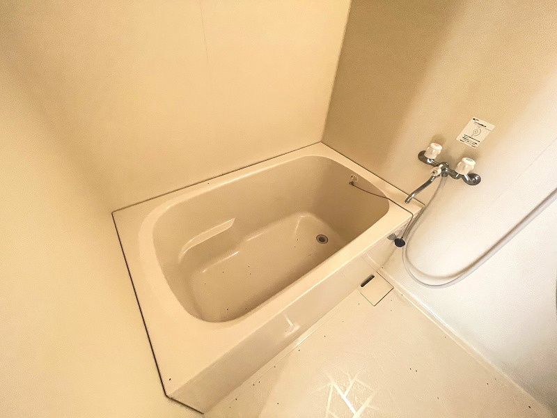 東大阪市高井田元町２丁目の賃貸マンションの浴室