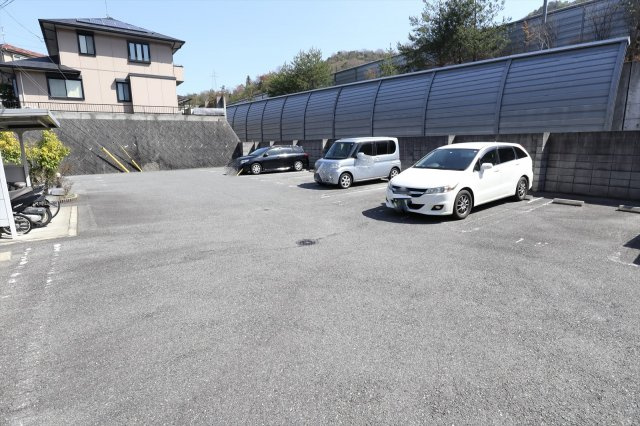 セジュン　Ｂ棟の駐車場