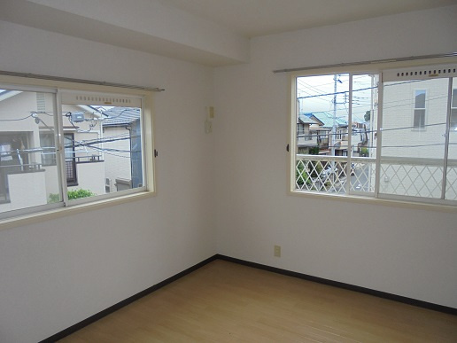 【洋室】 | カーサアイ　新富町