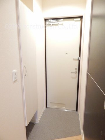 エクセレントの玄関