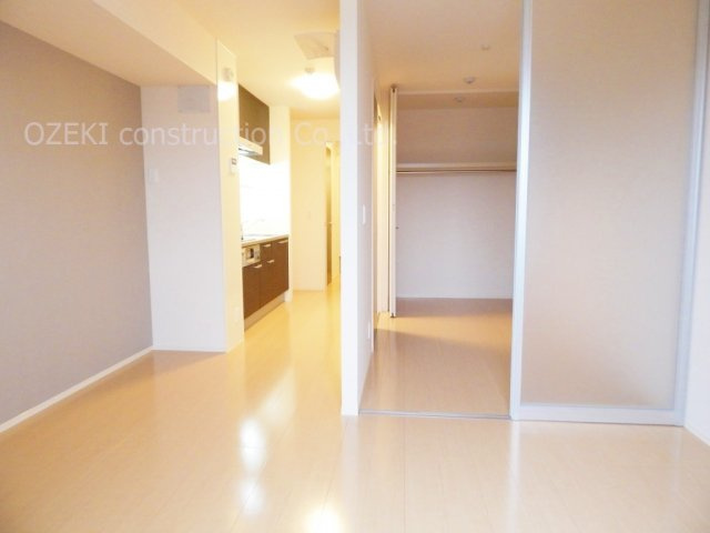 エクセレントの居間・リビング|※間取り反転