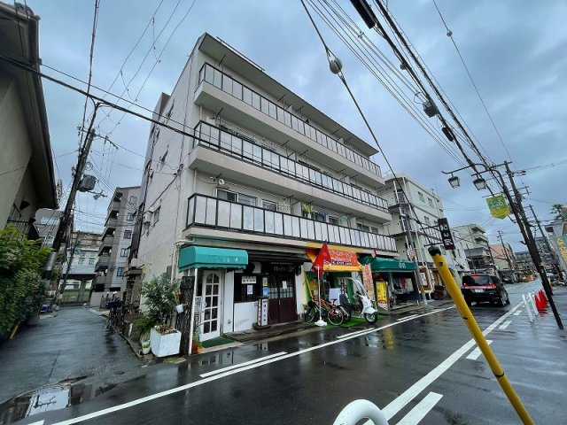 メゾンしずかの外観