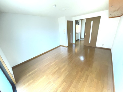 【居間・リビング】 | グランドール永和 | おしゃれな居間です