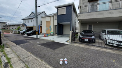 【前面道路含む現地写真】 | 第2守山区西城　1号棟【仲介手数料無料】西城小学校・守山中学校　　新築一戸建て | 7/27撮影
LINEからのお問い合わせが楽ちんだワン♪