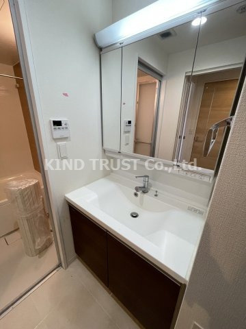 ラルーチェ北梅田の洗面所|忙しい朝には欠かせない洗面所です