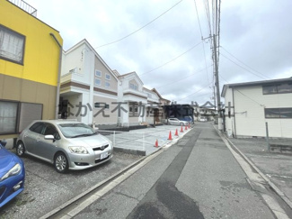【前面道路含む現地写真】