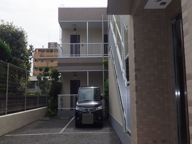 ビューパレス戸田公園の駐車場