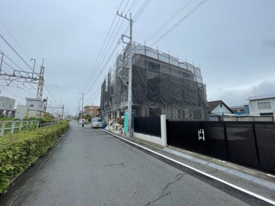 【前面道路含む現地写真】 | 府中市白糸台1丁目新築戸建て3棟　B号棟