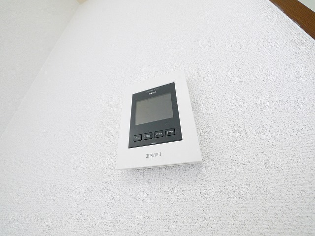カーサ九条のセキュリティ|モニター付きインターホンです
