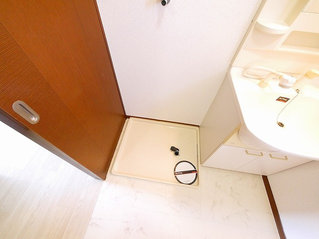 カーサ九条の設備|洗濯機置き場です