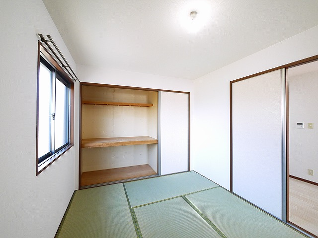 カーサ九条の収納|和室ならではの温かな和の空間で寛ぎの時間を過ごせます