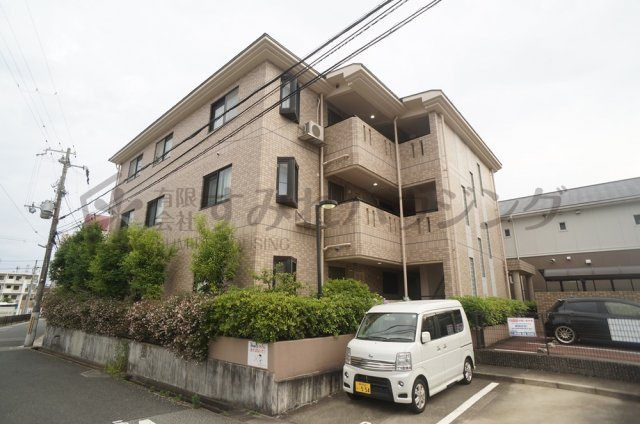 アベールローズパークの外観