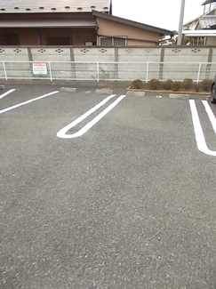 【駐車場】 | レーク　ウッド