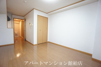 【居間・リビング】 | レーク　ウッド