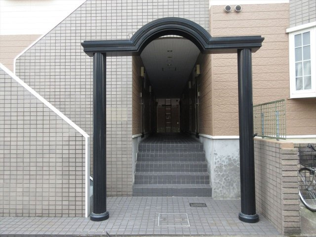 塩釜口のエントランス|塩釜口