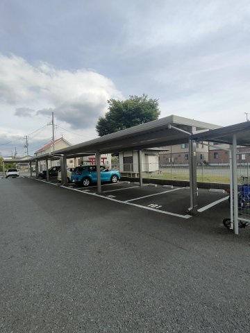 ヒルズレジデンシャルFの駐車場