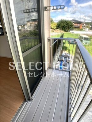 【バルコニー】 | リバーサイドαⅡ | 暖かな日差しのふりそそぐバルコニー