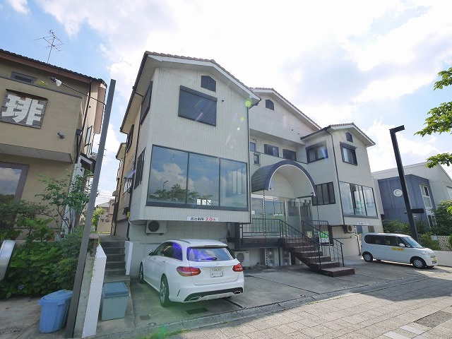 木津川市州見台8丁目テナントの外観