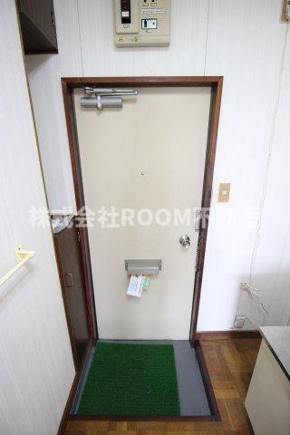 シティハイツ姫城の玄関