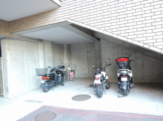 【その他共用部分】 | バイク置場です。