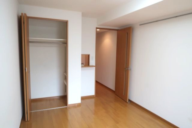 【居間・リビング】 | ヴィラルミエール | 写真は同タイプ別室のものです