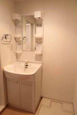 【洗面所】 | ヴィラルミエール | 写真は同タイプ別室のものです