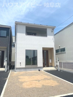【外観】 | 岐阜市北島　新築建売全4棟　バローのすぐ隣！お買い物に便利！圧迫感のない周辺環境！お車も停めやすいです♪
