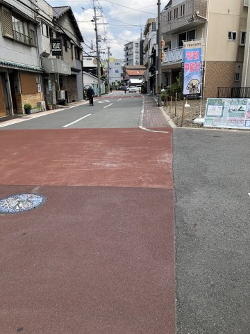 ＳＡＮＳＥＥＤ高殿7の前面道路含む現地写真|南側　公道に　10.0ｍ接面　幅員6.0ｍ　前道が広く駐車も楽にできますね♪
