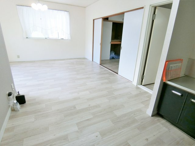 リバーサイドヒルズヤマダの居間・リビング