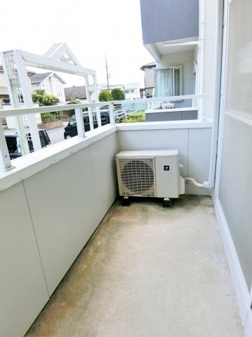 リバーサイドヒルズヤマダのバルコニー