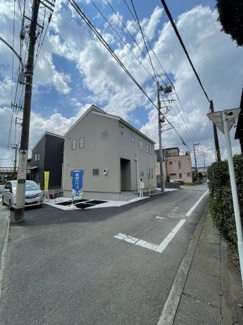 【前面道路含む現地写真】 | 前面道路含む現地写真です
