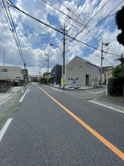【前面道路含む現地写真】 | 前面道路含む現地写真です