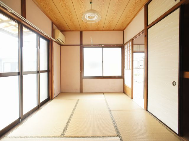 【子供部屋】 | 黒田貸家 | 快適に過ごせるエアコンが付いています♪