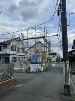 【前面道路含む現地写真】