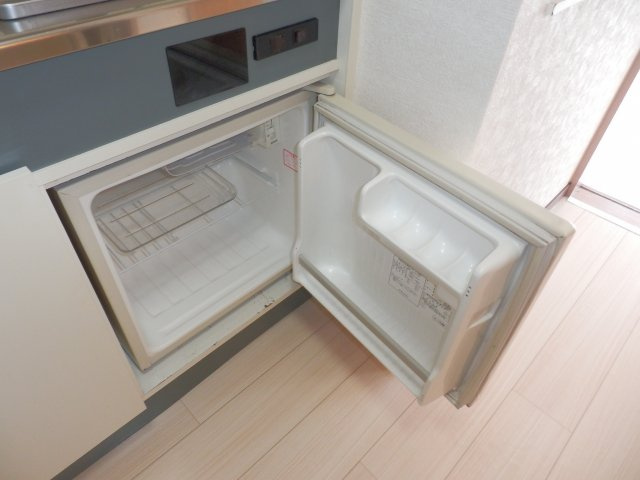 【設備】 | みずきコート | ミニ冷蔵庫付き。