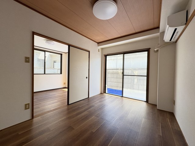 メゾン日吉の寝室|写真は同建物の別部屋を参考に掲載しております。