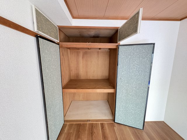 メゾン日吉の収納|写真は同建物の別部屋を参考に掲載しております。