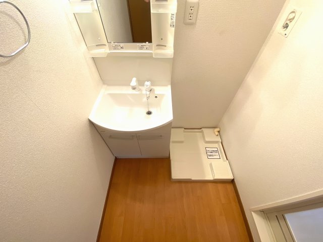ボナールB棟の独立洗面台