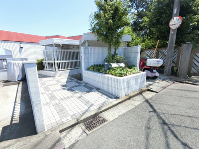 【外観】 | サンズヒル磯子 | 総戸数１２戸、１９９３年１１月築、管理人は巡回勤務につき管理体制良好です♪