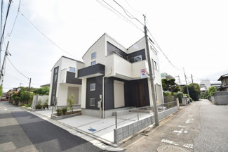 【外観】 | 閑静な住宅街で落ち着いた雰囲気です。お客様のご都合でいつでもご内覧可能で御座います。
