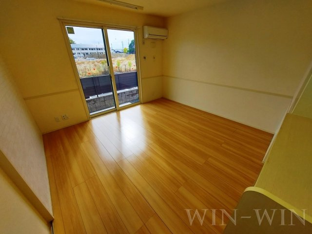 ボヌールⅡの居間・リビング