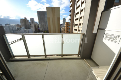 【バルコニー】 | サムティ上町台龍造寺（旧アルカサル龍造寺） | 開放的で明るい空間を演出してくれるバルコニーです