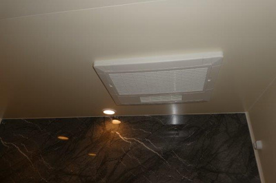 【浴室】 | ニュー・エンブレムB | 浴室乾燥機