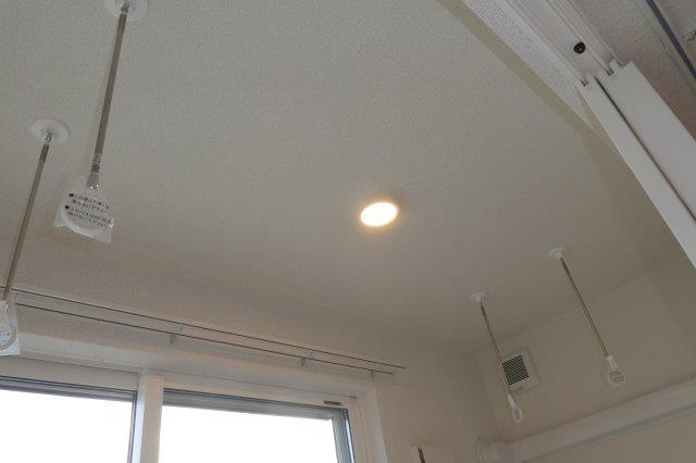 ニュー・エンブレムBの設備|室内物干し