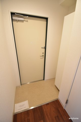 Esperanza Hiko　仲介手数料無料の玄関